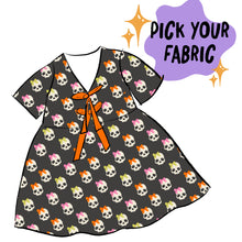Load image into Gallery viewer, Spooky Bow Tie