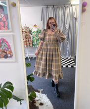 Load image into Gallery viewer, Beatrice Midi Dress
